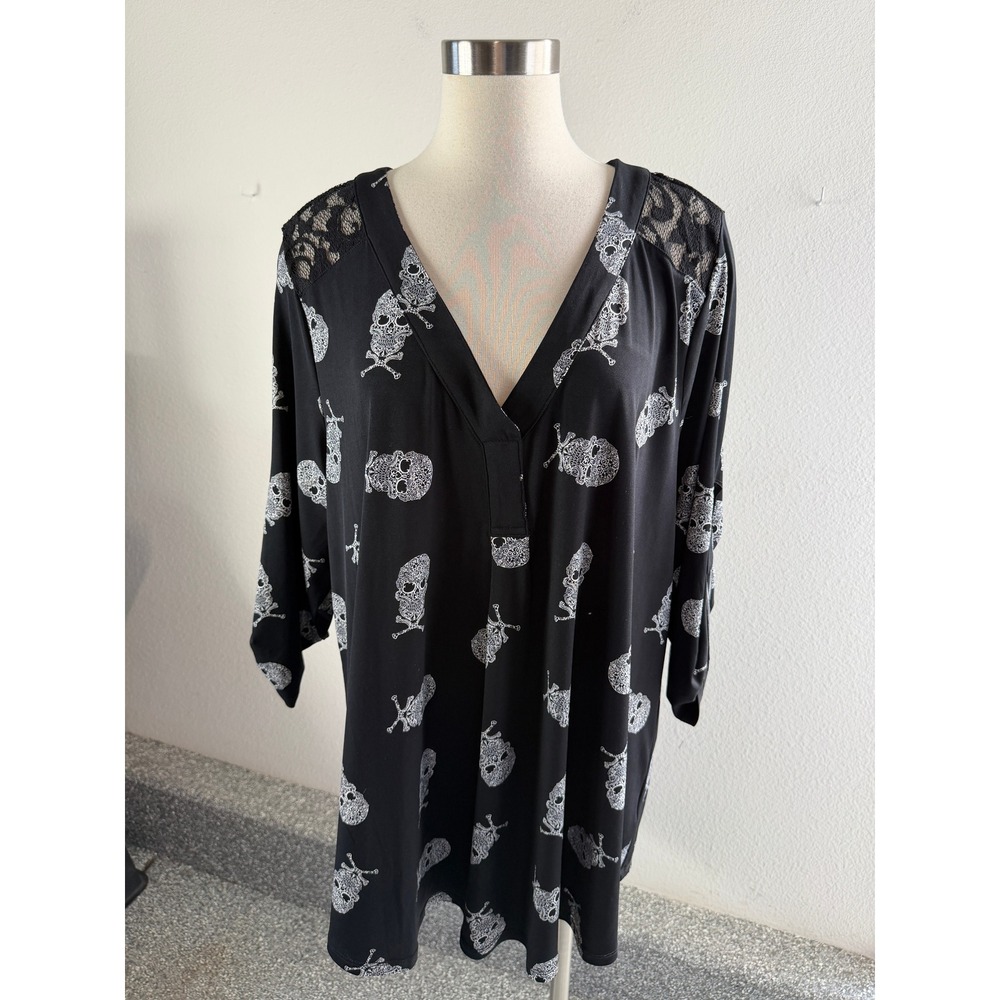 Torrid Harper Blouse Plus 3X Black Skull Lace Trim Roll Tab Sleeve Shirt Gothic